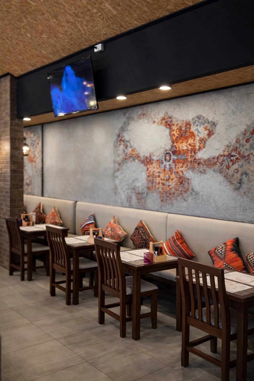 Hottabych restaurant interior
