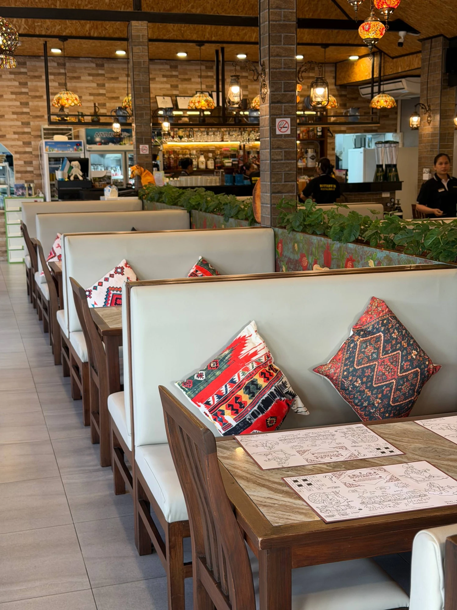 Hottabych restaurant interior
