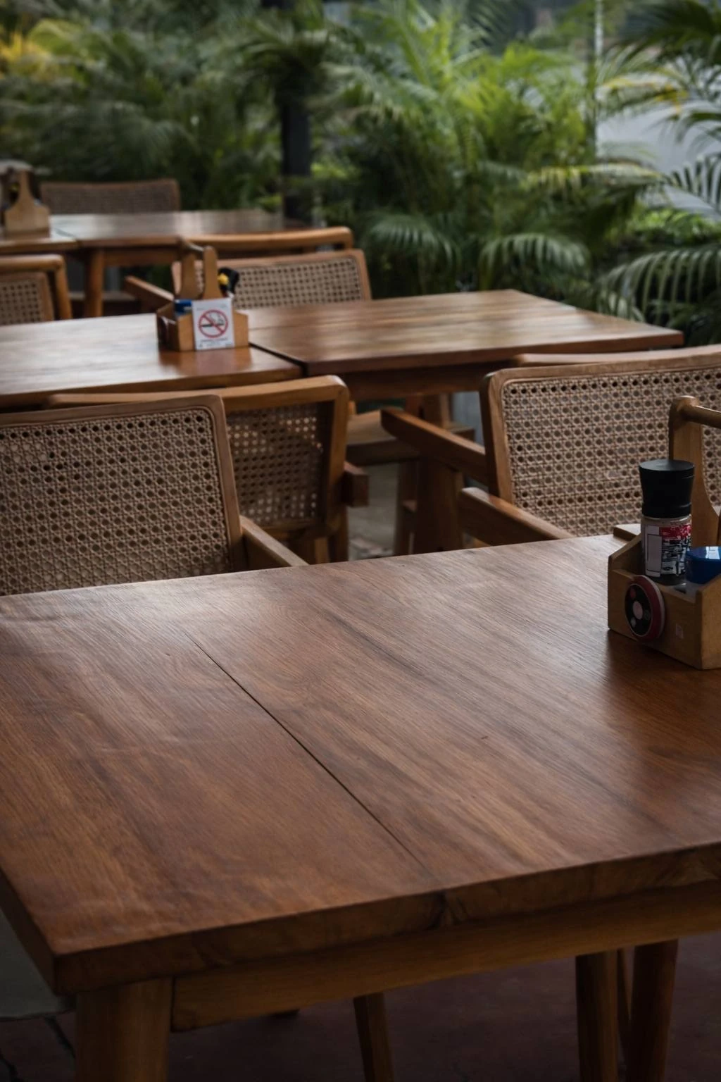 Hottabych restaurant interior